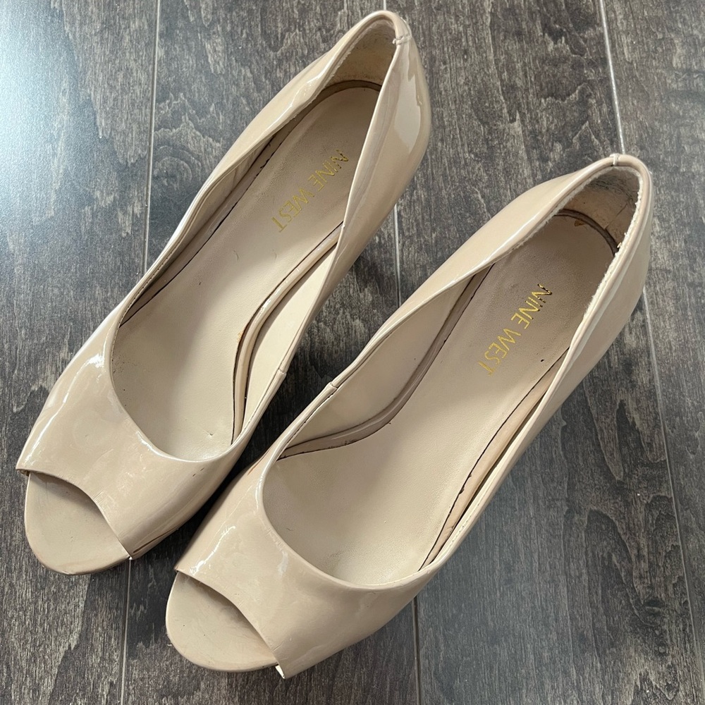 Nine West Nude Heels size 7.5